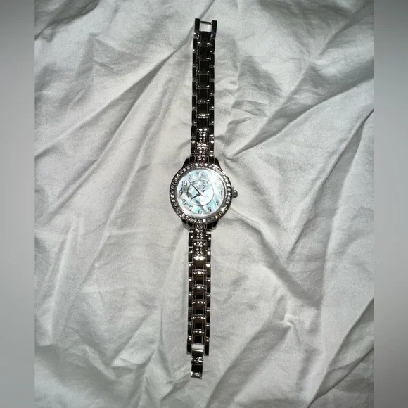 Accessories | Vintage Elgin Quartz Womens Watch Crystal  display picture 1